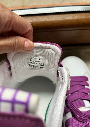 35 Beden mor Renk Lacoste ayakkabı