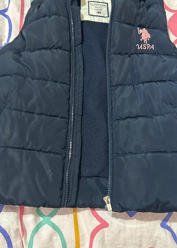 Kız Çocuk Lacivert Kürklü Kapüşonlu Yelek - Görsel 4