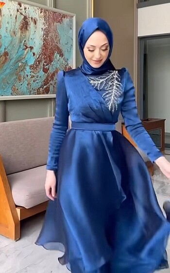 Abiye Saks mavisi tesettür abiye