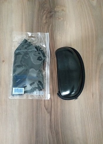 Siyah Yüzme Bonesi ve Gözlüğü Seti - Görsel 4