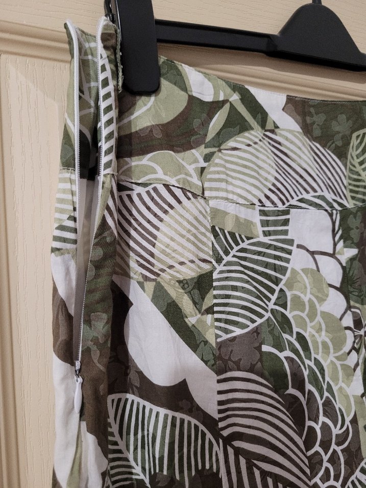 Yeşil Desenli Piliseli Midi  Etek - Görsel 4