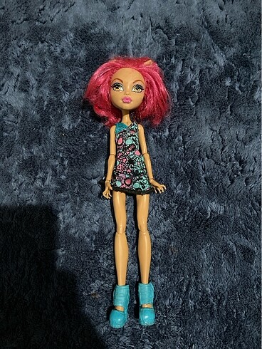 monster high oyuncak bebek