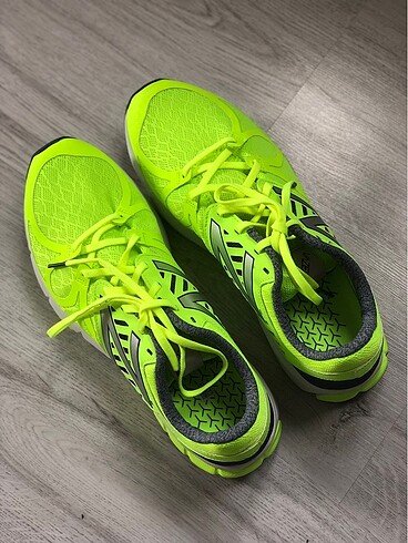 New Balance tek ebat