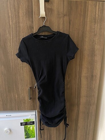 Zara Yandan büzgülü elbise