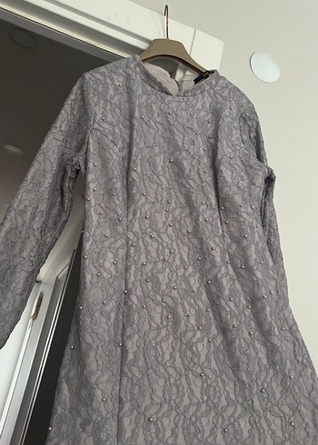 Dantel Detaylı Uzun Gri Kadın Elbise - Görsel 2
