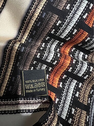  Beden Vissona twill ipek eşearp