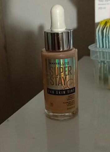 maybelline super stay skin tint 