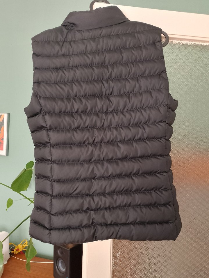 Kadın Siyah Yüksek Yaka Şişme Yelek - Görsel 2