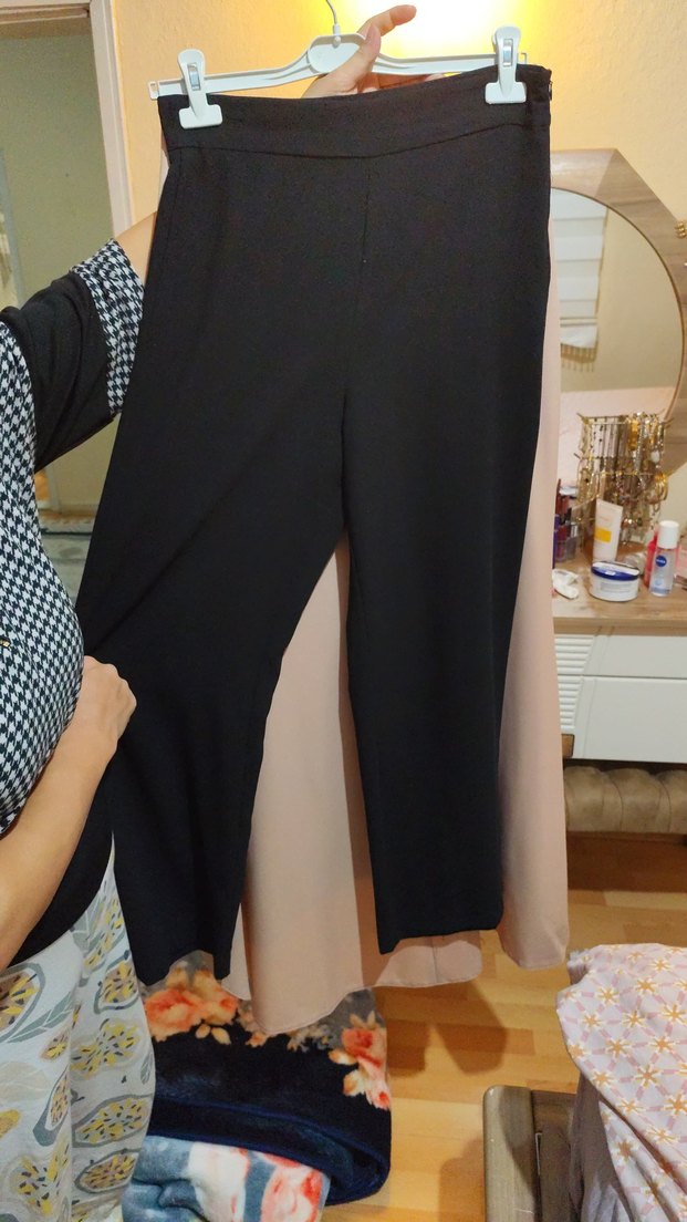 Siyah Kadın Uzun Kumaş Pantolon Yırtmaçlı - Görsel 2