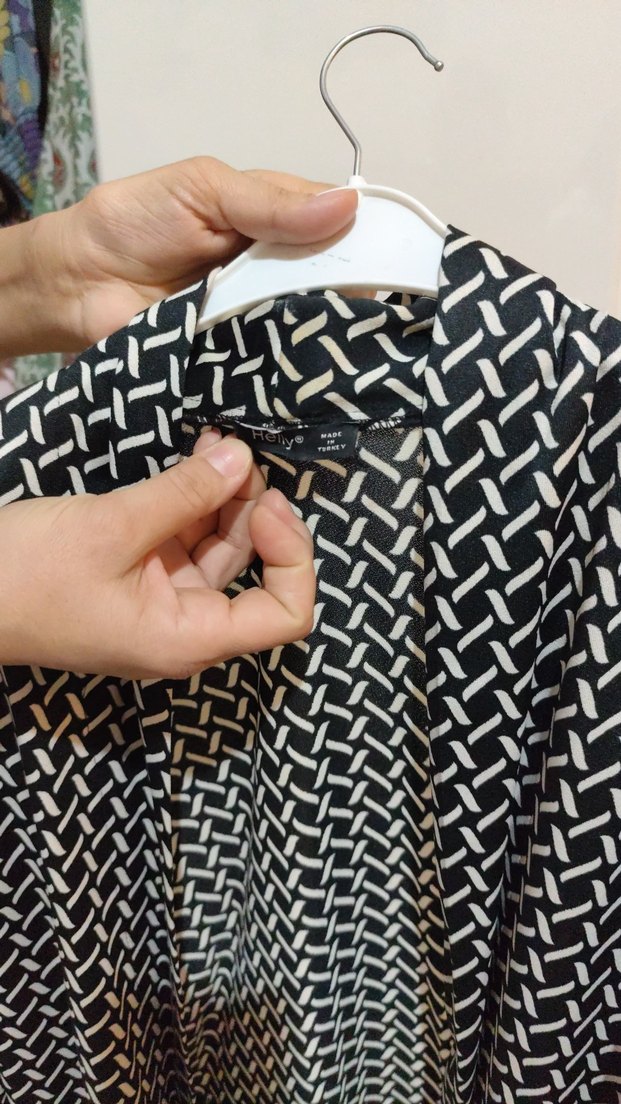 Dökümlü V Yaka Uzun Kollu  Ceket - Görsel 2