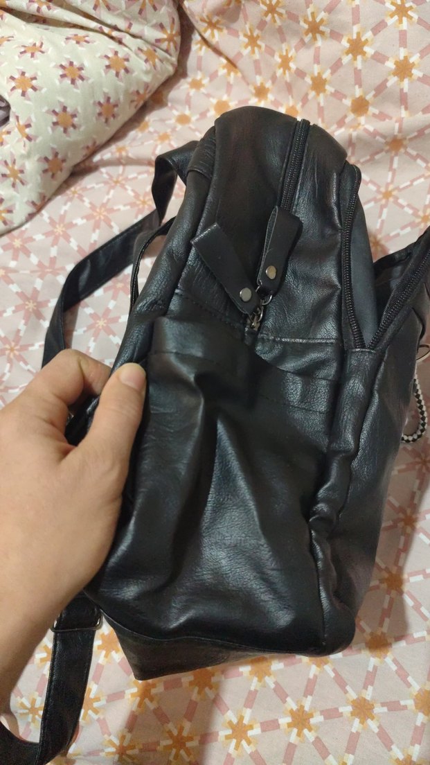 Siyah Deri Fermuarlı Kadın Sırt Çantası - Görsel 4