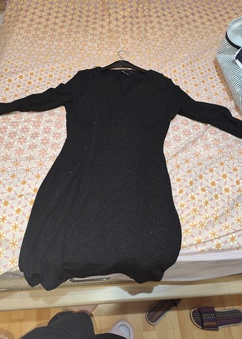 Siyah V Yaka Drapeli Uzun Kollu Midi Elbise - Görsel 3