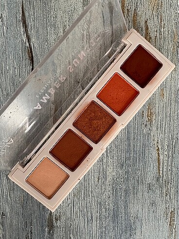 Makeup Academy Amber Sunset Far Paleti