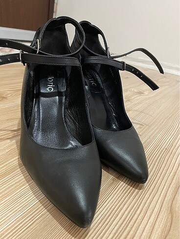 37 Beden siyah Renk Siyah topuklu ayakkabı