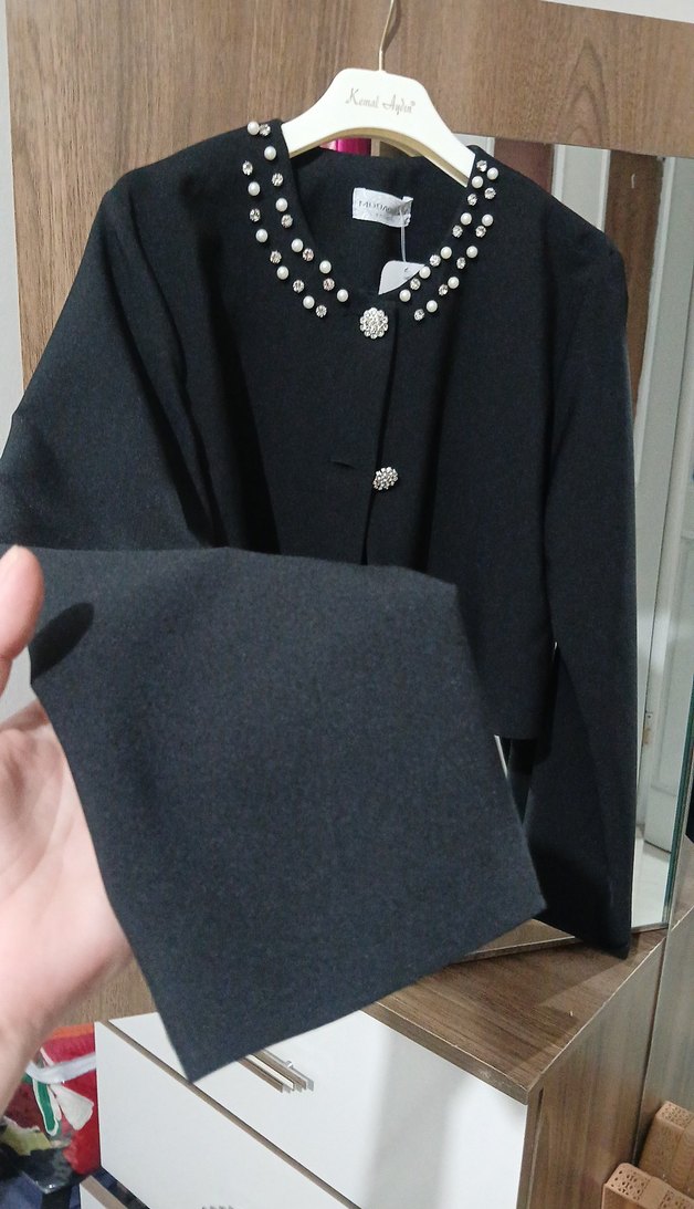 Düğmeli Siyah Mini Kadın Blazer - Görsel 4