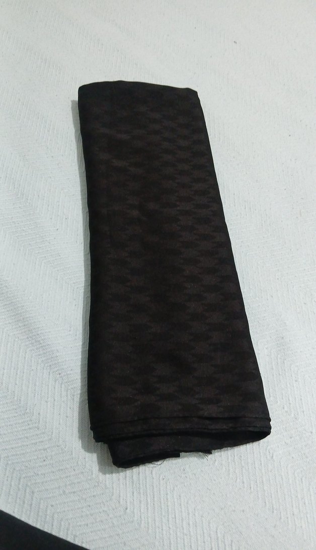 Kadın Siyah Pilili Sentetik Kumaş Şal - Görsel 2