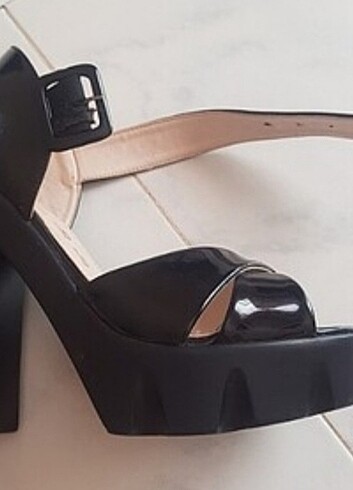 Zara Kalın Topuklu Ayakkabı 