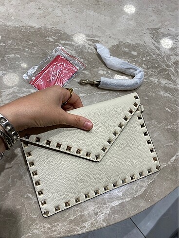 Valentino Valentino clutch