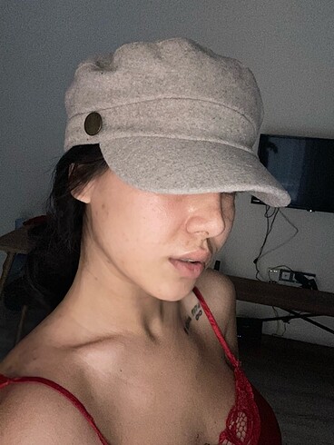 Zara şapka