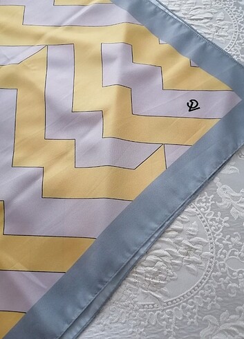Beden çeşitli Renk Ayşegül Güneş twill şal