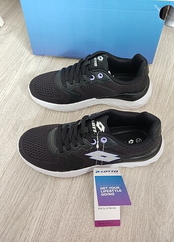 37 Beden Lotto Sneaker Ayakkabı 