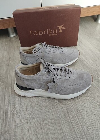 Fabrika Sneaker Ayakkabı 