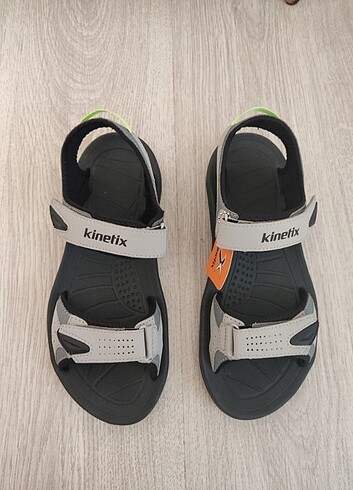 Kinetix Sandalet 