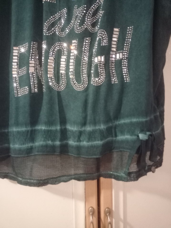 Yeşil Payetli Kısa Kollu Rahat Kesim Tişört - Görsel 2