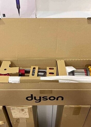 Dyson v15
