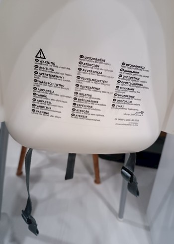 Beyaz ve Gri Çocuk Mama Sandalyesi - Görsel 2