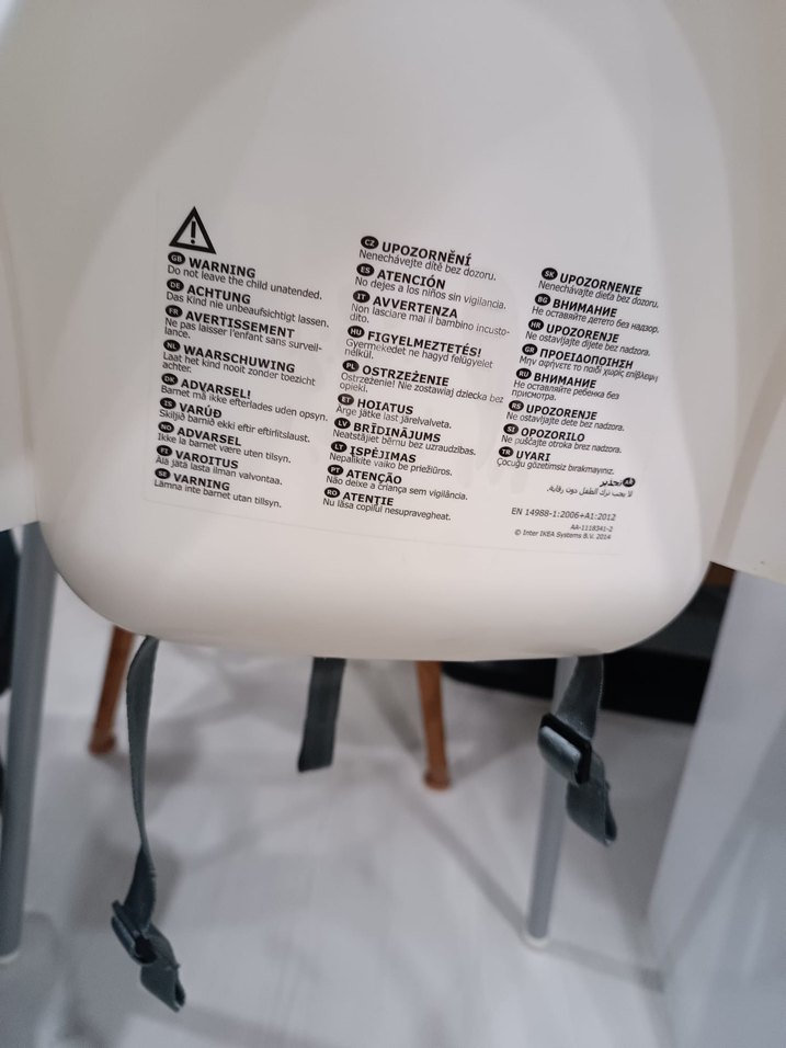 Beyaz ve Gri Çocuk Mama Sandalyesi - Görsel 2