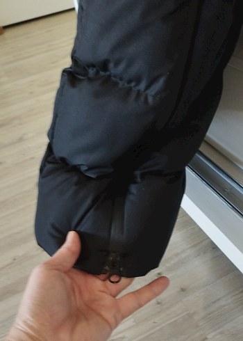 Siyah Uzun Fermuarlı Kadın Kışlık Mont - Görsel 4