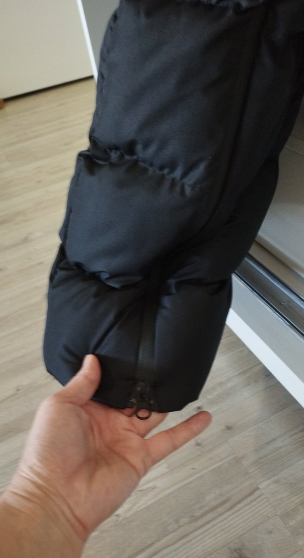 Siyah Uzun Fermuarlı Kadın Kışlık Mont - Görsel 4