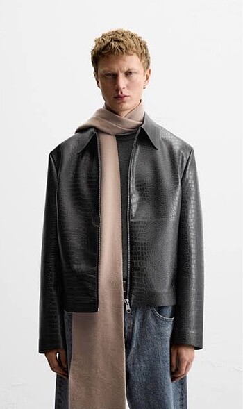 Zara kabartmalı suni deri ince ceket