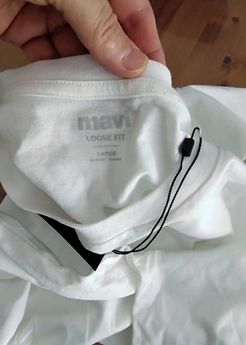 mavi 
Beyaz Pamuklu Erkek Tişört - Görsel 2