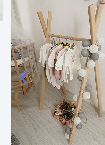 Montessori askılık 
