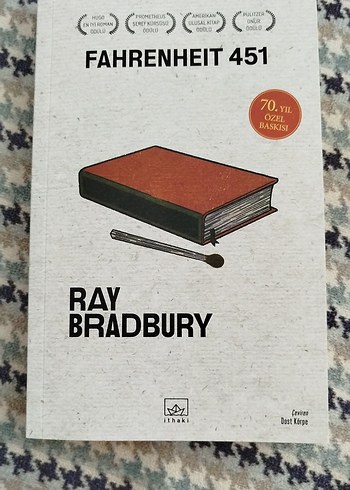 Fahrenheit 451 - Ray Bradbury