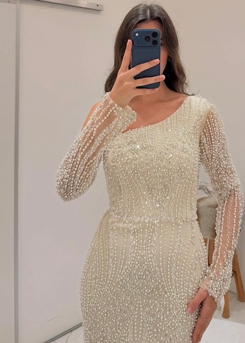 İnci İşlemeli Uzun Straplez Bej Abiye - Görsel 3