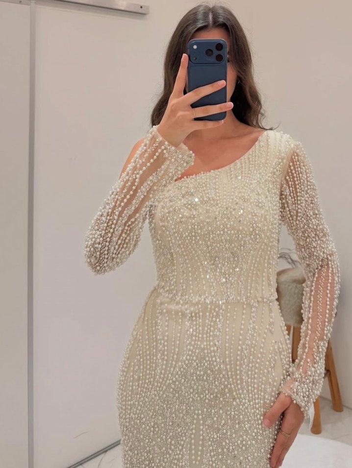 İnci İşlemeli Uzun Straplez Bej Abiye - Görsel 3