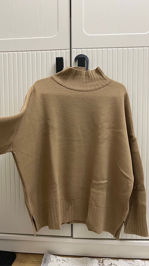 Bej Boğazlı Örme Kadın Kazak - Görsel 2