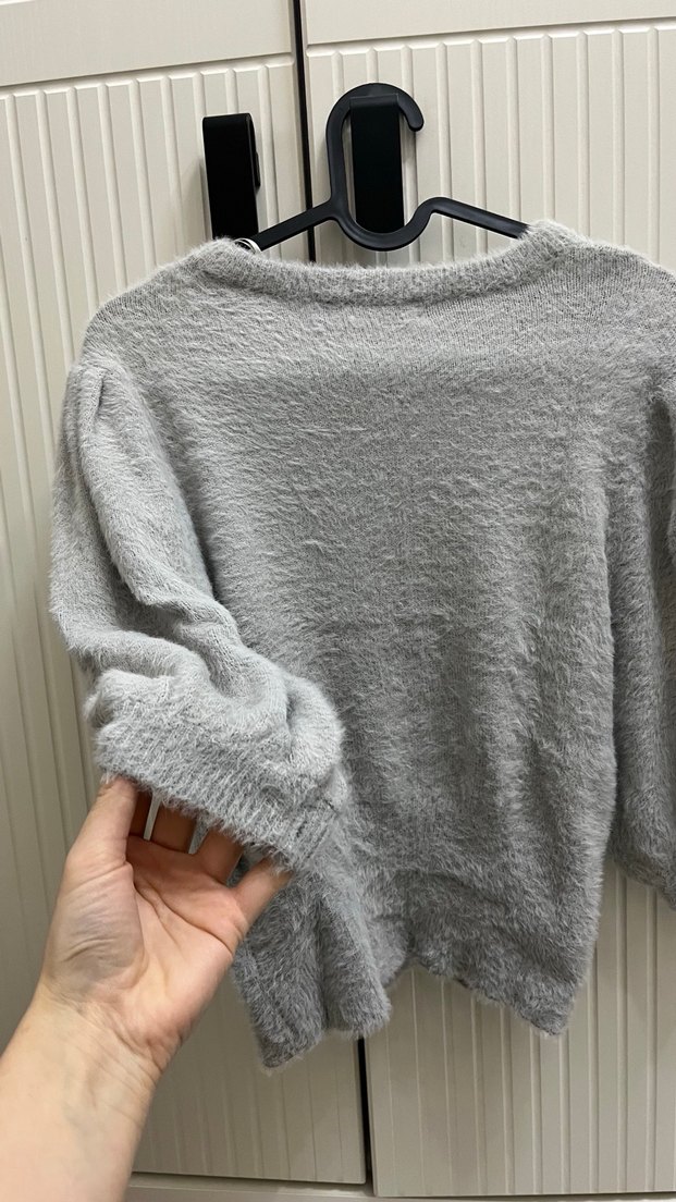 Gri Kadın Triko Yuvarlak Yaka Kazak - Görsel 4