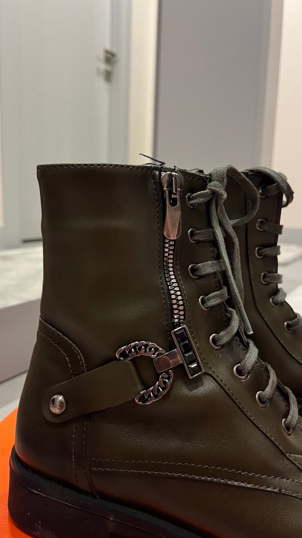 Kadın Bot - Görsel 2