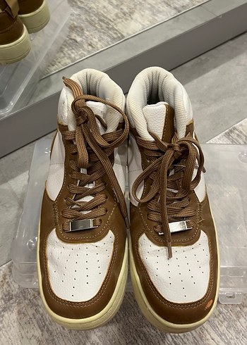 Bilekli Spor Ayakkabı - Görsel 2