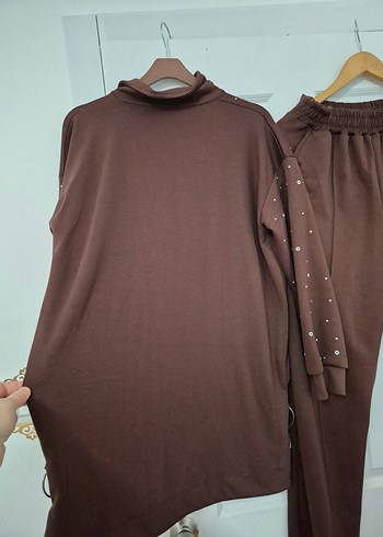 Kahverengi Uzun Kollu Düğmeli Kadın Takım - Görsel 8