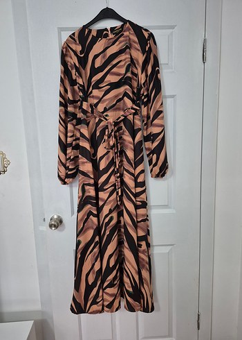 Saten Zebra Desenli Uzun Kadın Elbise - Görsel 5