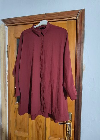 LC Waikiki Bordo Uzun Kollu Düğmeli Krep Tunik