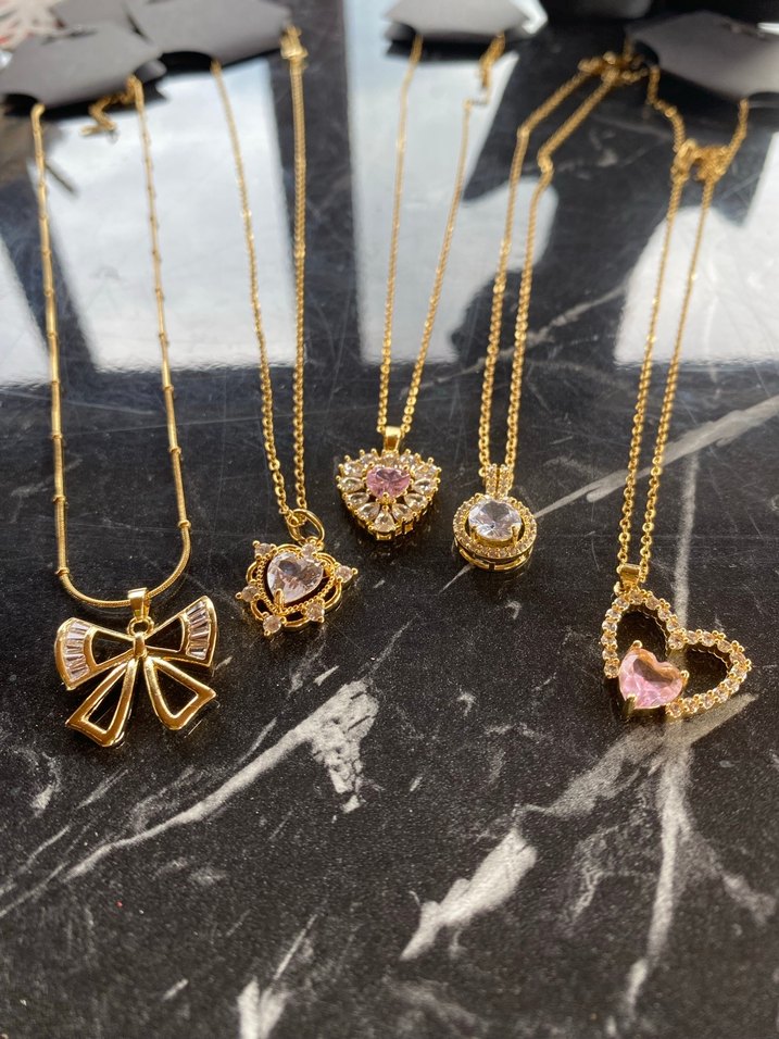 Altın Renkli  Kadın Kolye - Görsel 2