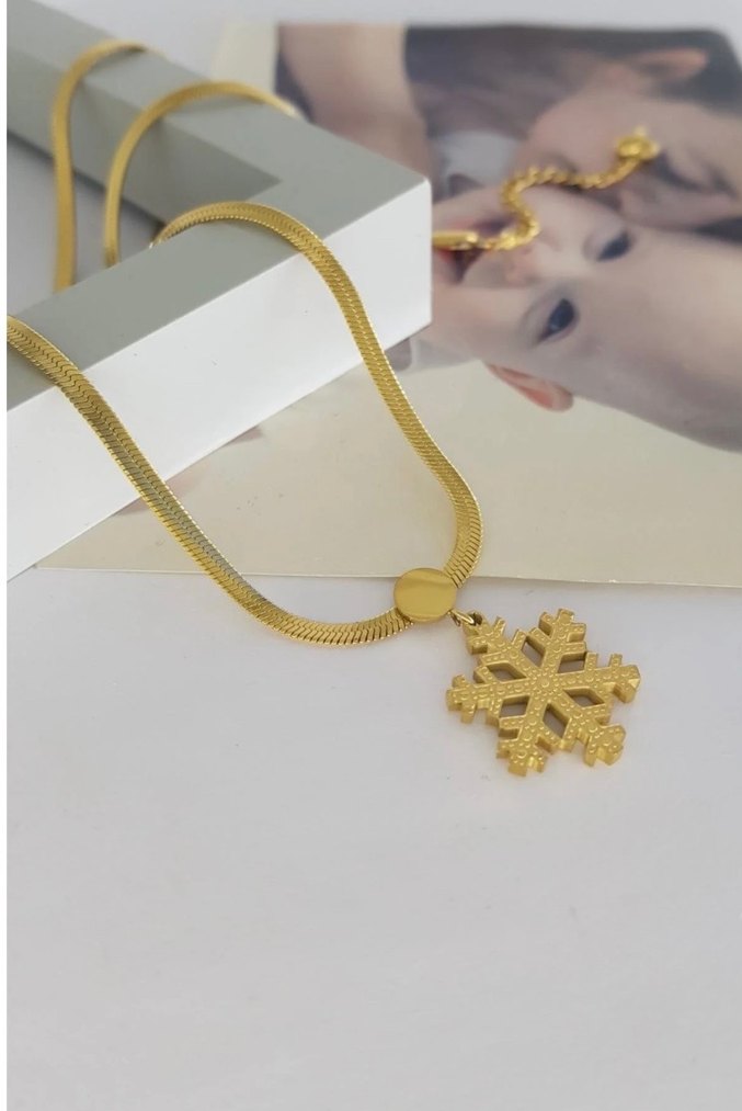 Altın Renkli Zincir Detaylı Kar Tanesi Kolye - Görsel 2