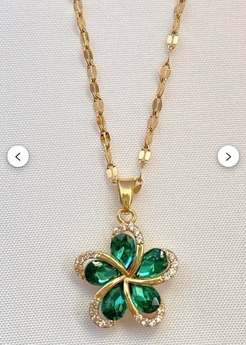 Çiçek Desenli Uzun Altın Zincir Kolye - Görsel 4