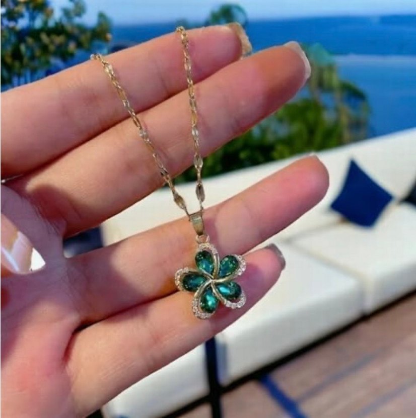 Çiçek Desenli Uzun Altın Zincir Kolye - Görsel 2